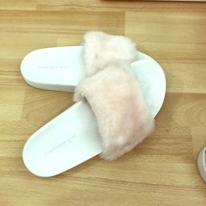 Madden girl size 9 furry slides